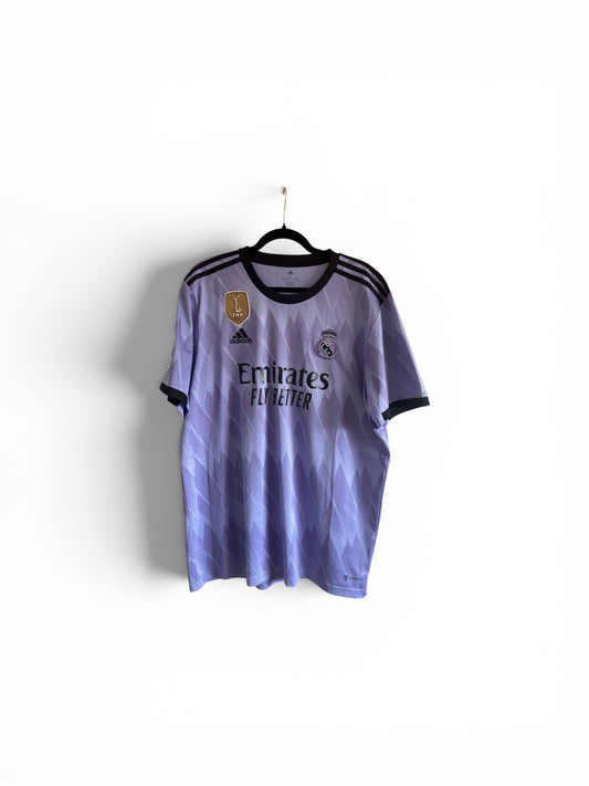 Real Madrid 2022/2023 Away Shirt Vinicius Junior #20 (XL)