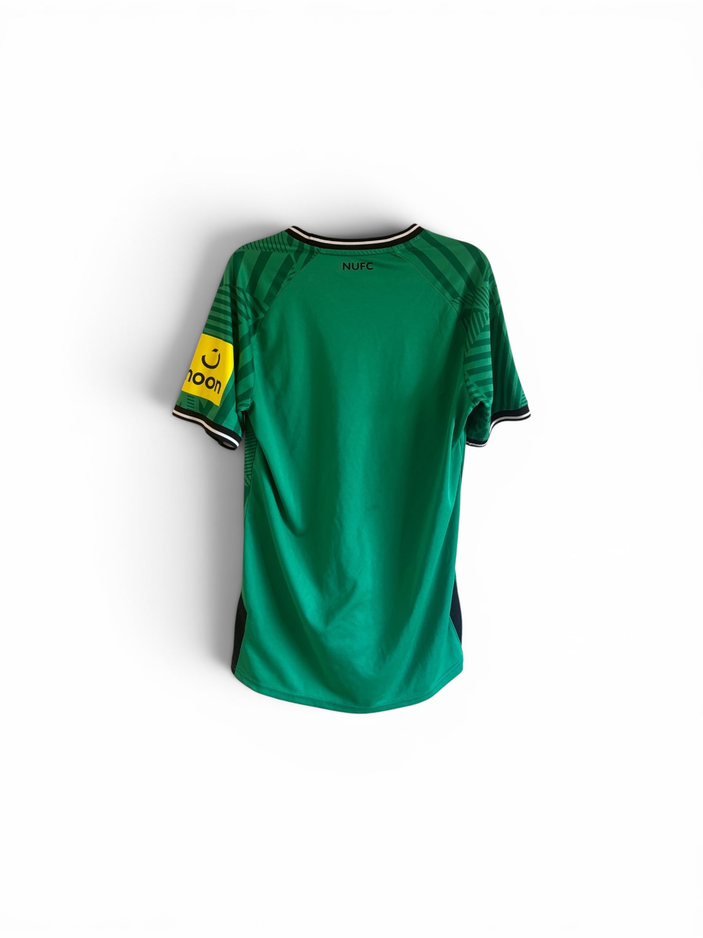 Newcastle 2023/2024 Away Shirt (M)