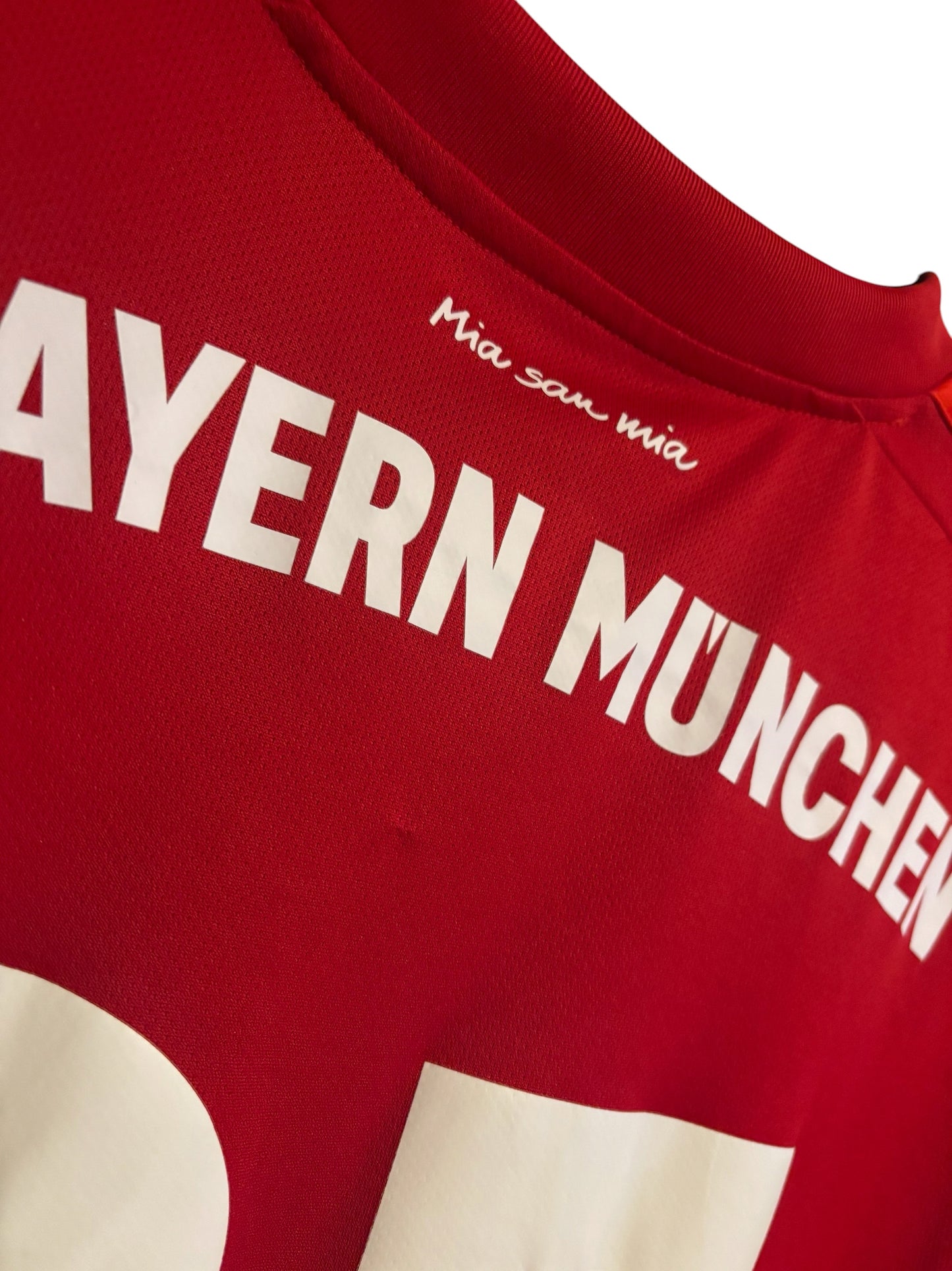 Bayern Munich 2019/2020 Home Shirt Muller #25 (M)